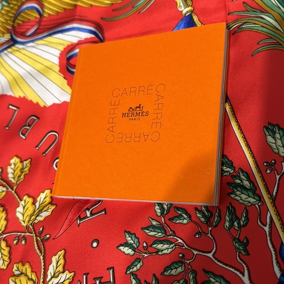 HERMÈS PARIS 1980s 'Hermés’ French Revolution commemorative silk scarf France - Picture 6 of 13